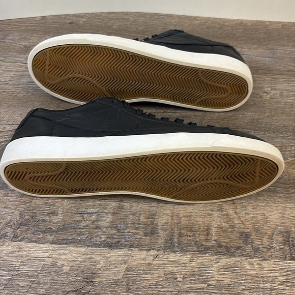 Nike Women’s Blazer Low LE AV9370-001 Size 10 - Picture 6 of 8